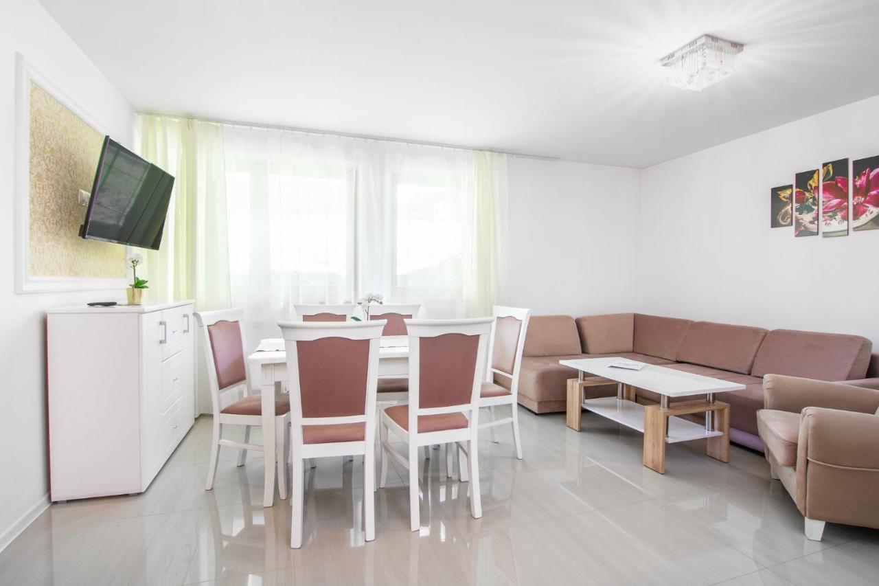 זקופאנה Rentplanet - Apartamenty Kamieniec מראה חיצוני תמונה